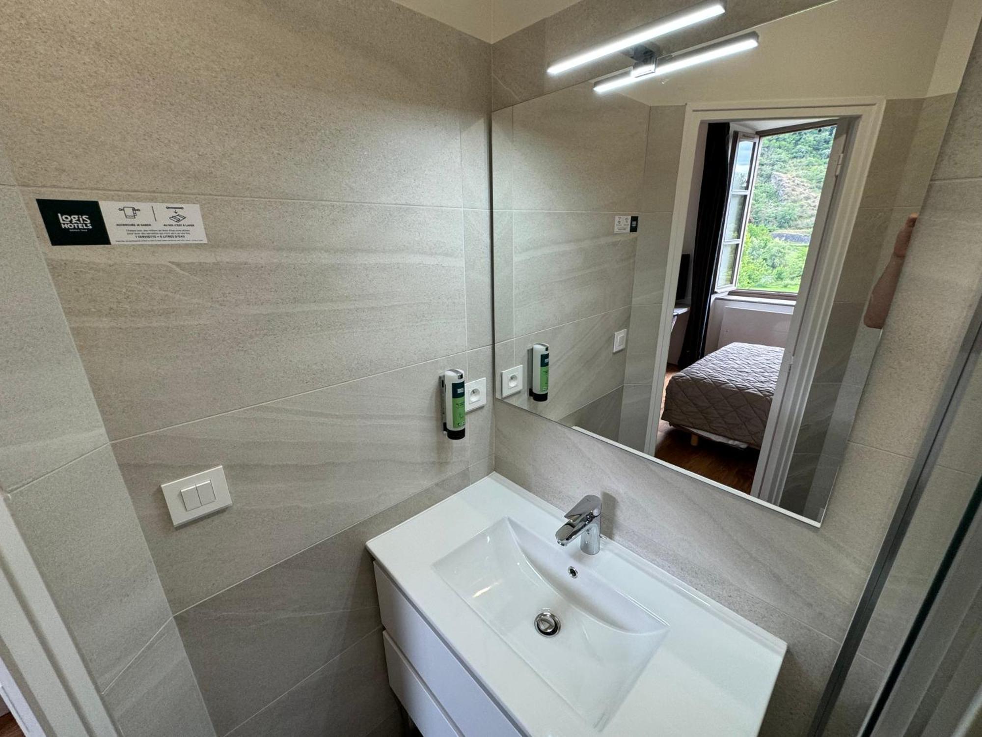 Hostellerie des Lauriers - Groupe Logis Hotels Alban Exterior foto