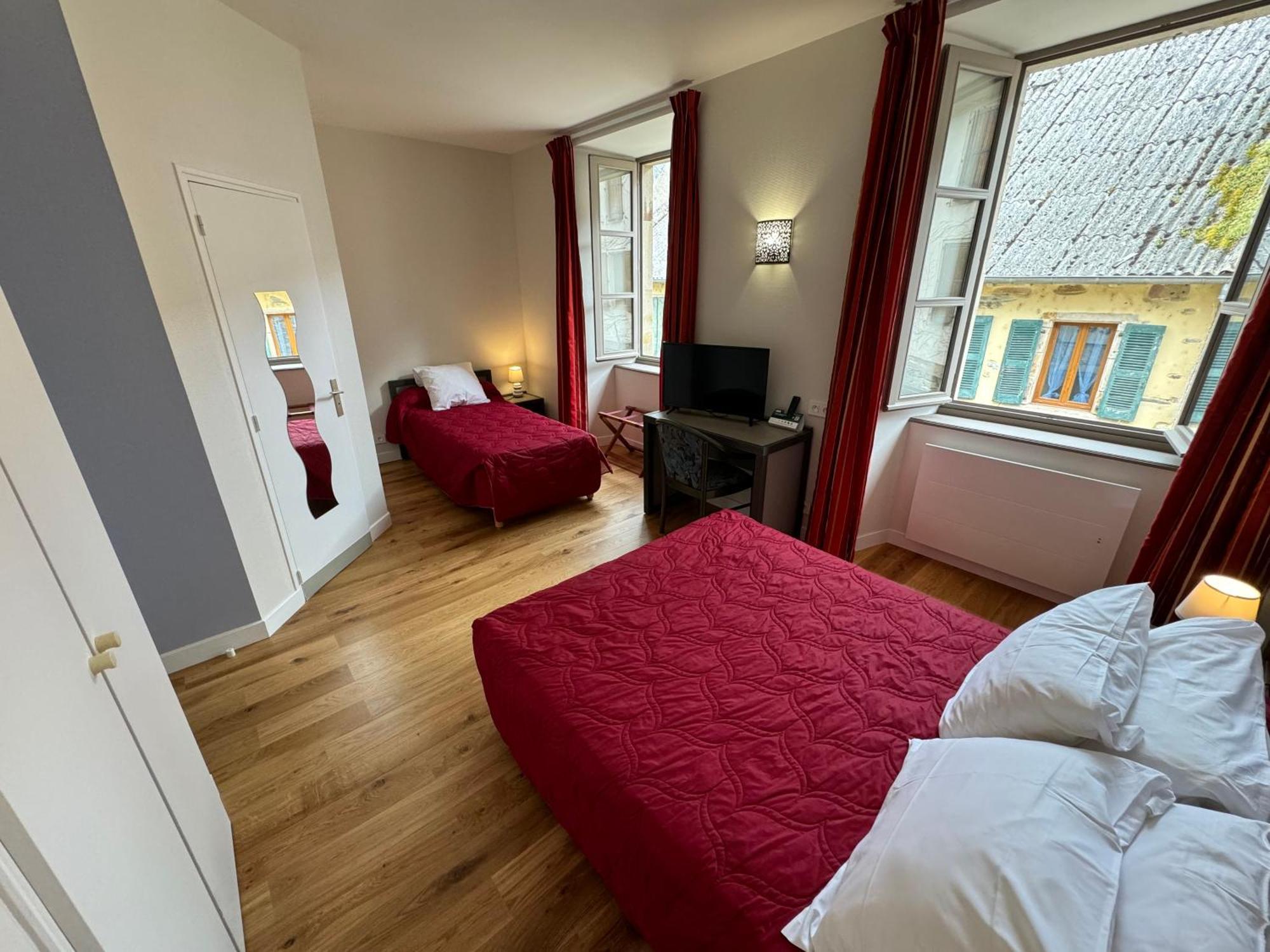 Hostellerie des Lauriers - Groupe Logis Hotels Alban Exterior foto