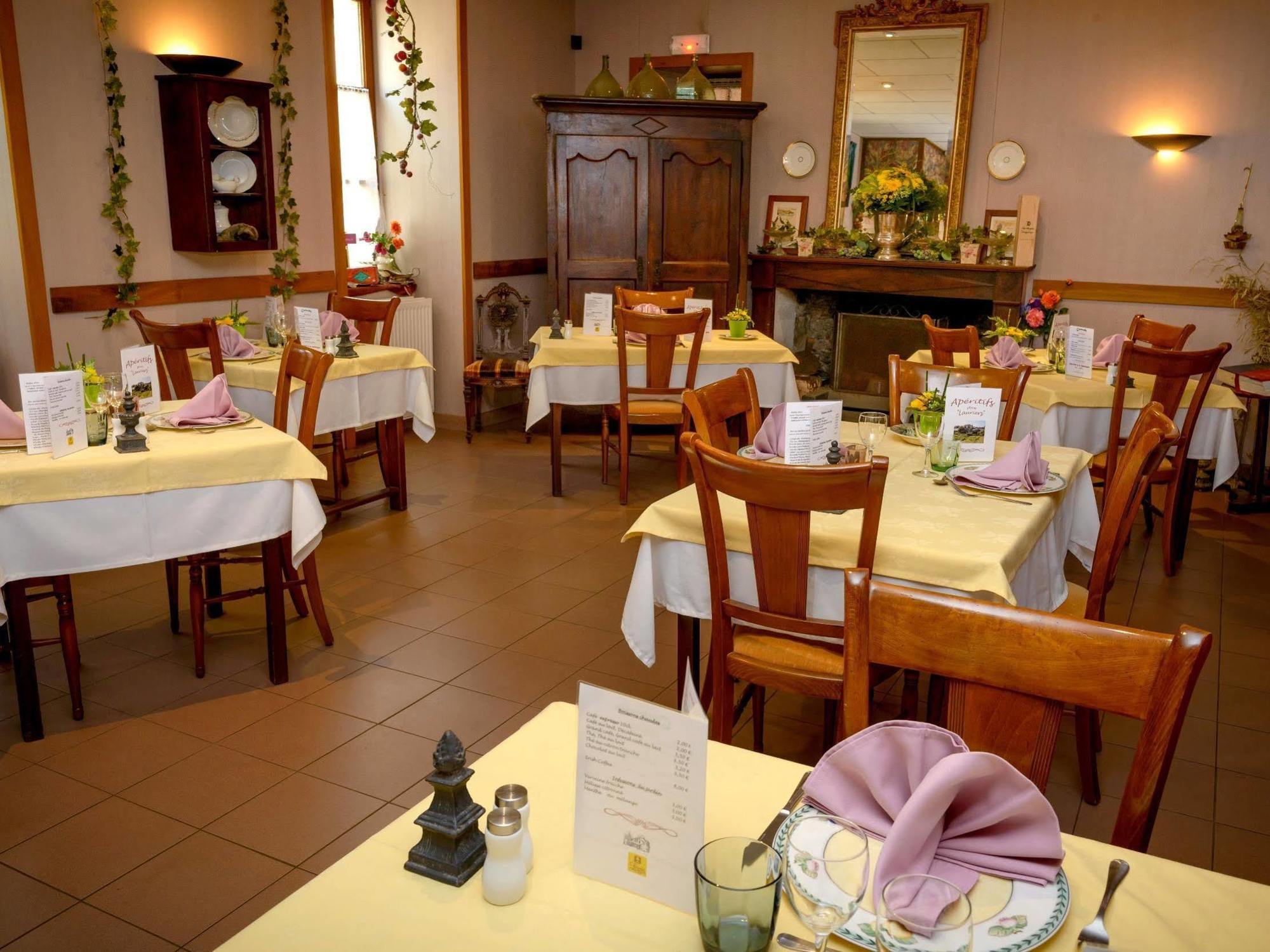 Hostellerie des Lauriers - Groupe Logis Hotels Alban Exterior foto